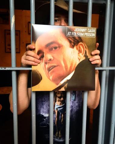 54513648_417074582193886_7277254329576612916_n